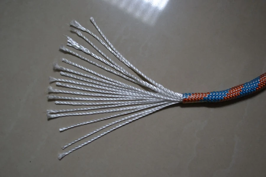 Desert&Fox Climbing Rope Outdoor Emergency Rope 10m/20m/30m/50m Wear Resistant 9mm Diameter High Strength Hiking Accessory Tool Desert&Fox Climbing Rope Outdoor Emergency Rope 10m/20m/30m/50m Wear Resistant 9mm Diameter High Strength Hiking Accessory Tool